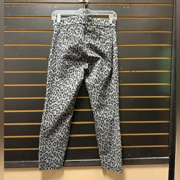Banana Republic Sloan Leopard Print Ankle Pants – Women’s 6 - Picture 4 of 4